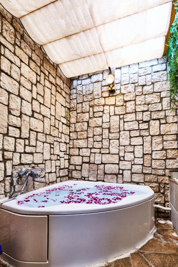 Petit Bali Ikebukuro (Adults Only) Ξενοδοχείο Τόκιο Εξωτερικό φωτογραφία